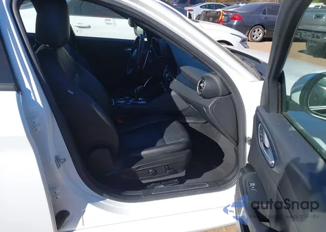 2023 Alfa Romeo Giulia Sprint Rwd из США, поврежденный, VIN ZARFAMAN1P7671791